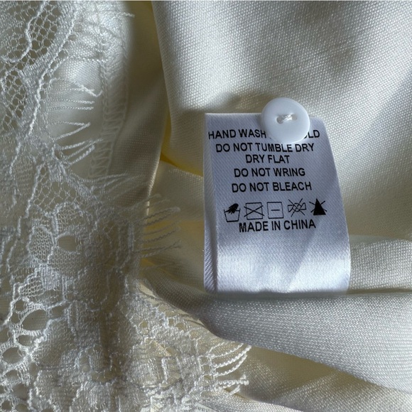 LENA White Lace Dress Size S Cap Sleeve Mini Bridal Rehearsal Cute Feminine - Picture 13 of 13